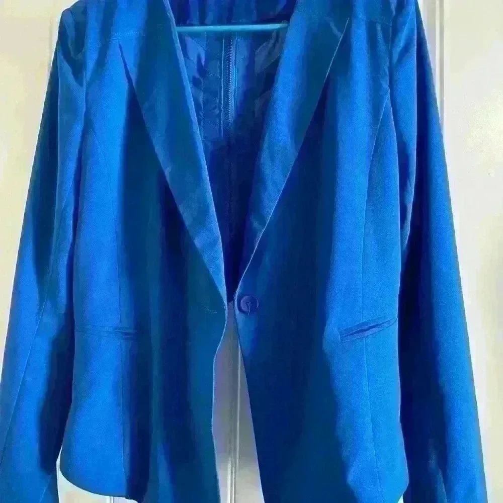 Women’s soft high low blazer